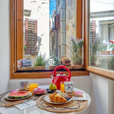 Апартаменты Milena Old Town *